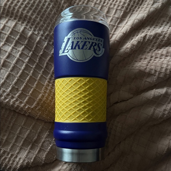 Los Angeles Lakers Tumbler - Picture 3 of 7